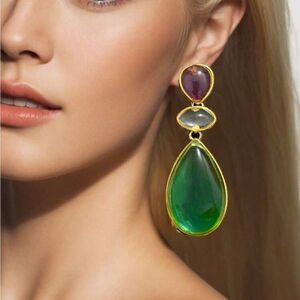 Crystal drop earrings N439